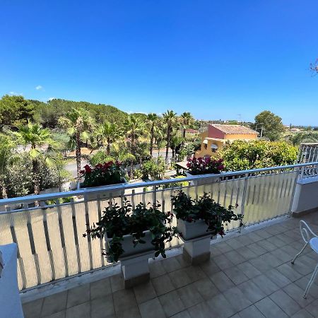 Relaxing Apartments Giardini Naxos Ngoại thất bức ảnh