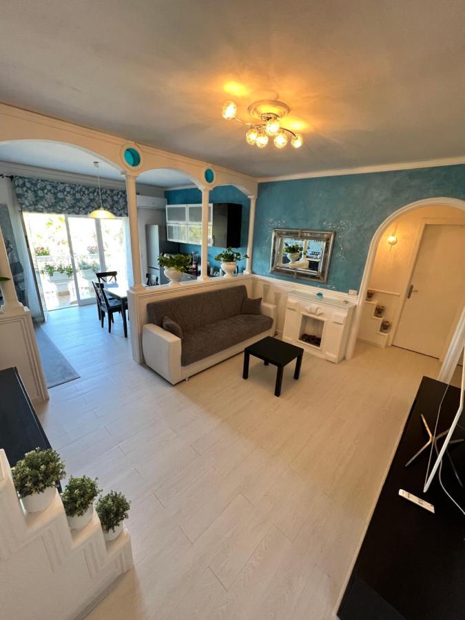 Relaxing Apartments Giardini Naxos Ngoại thất bức ảnh
